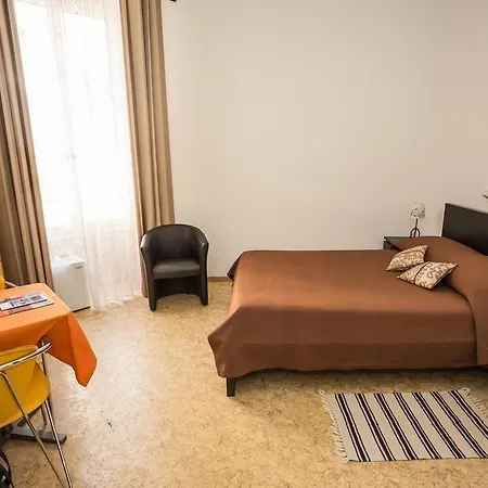 Hotel Des Tourelles 2*
