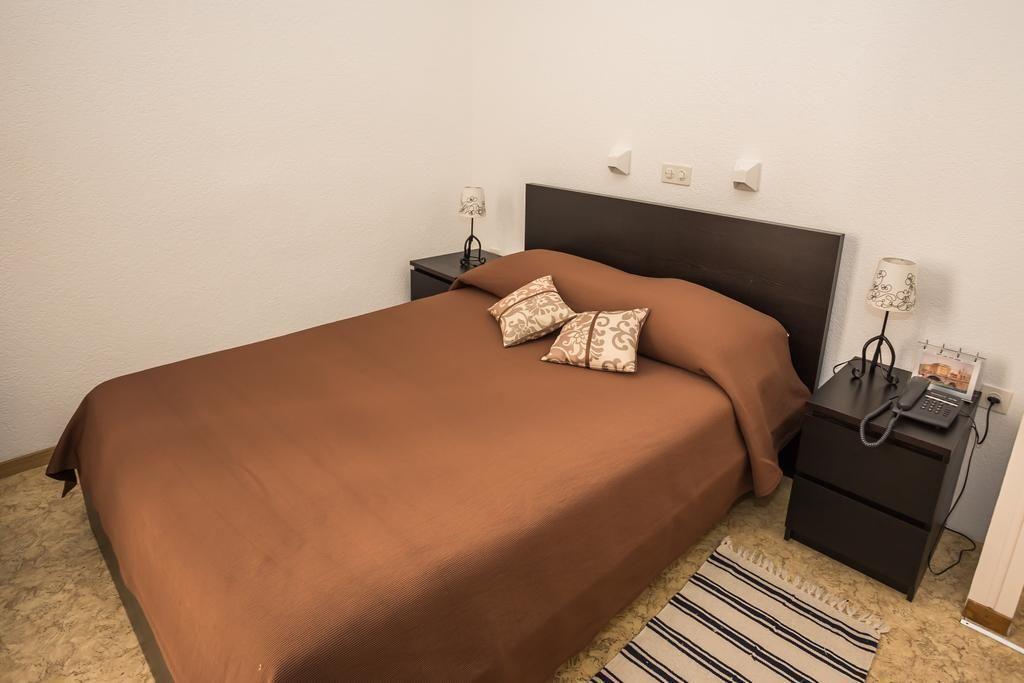 Des Tourelles Hotel 2*