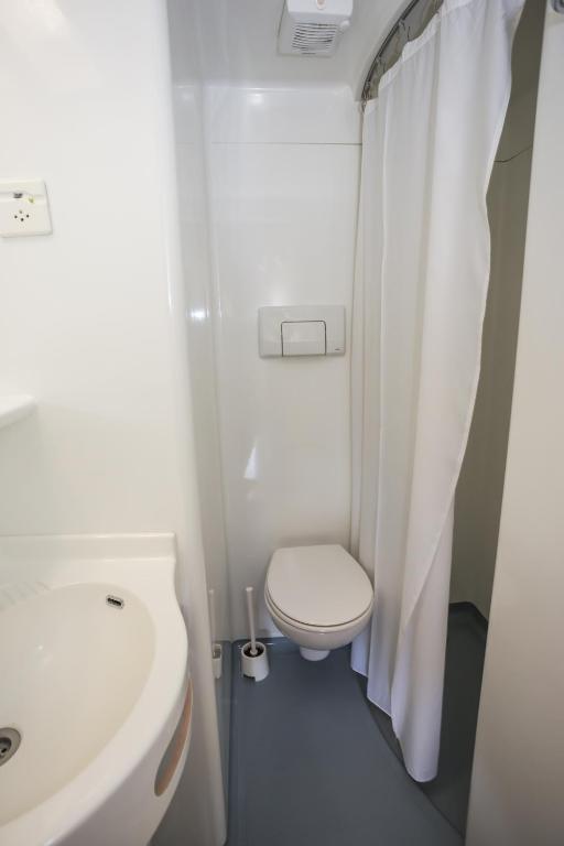 Des Tourelles Hotel 2*