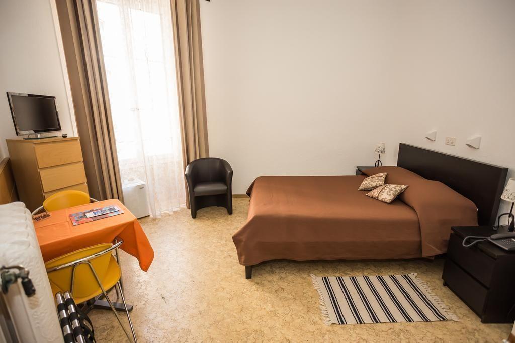 Hotel Des Tourelles 2*